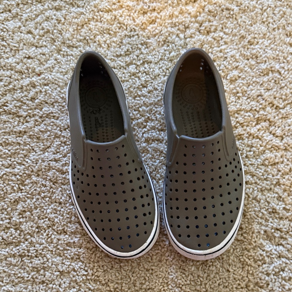 Native Kids Slip-On Water Shoes - Green